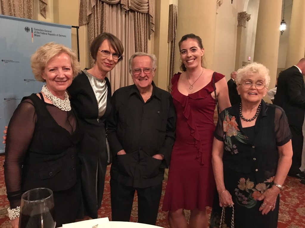 left to right: Laura Yanes, Counsel General of the Federal Republic of Germany Annette Klein, Prof. Roy, Melanie Goergmaier, Prof. Roy's wife